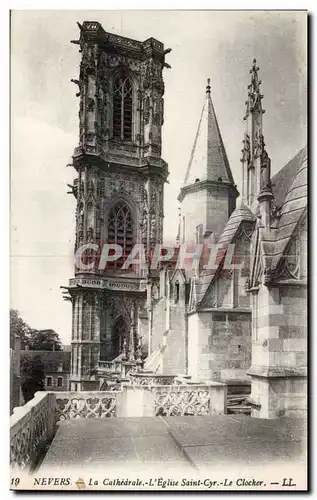 Nevers Cartes postales La cathedrale L'eglise Saint Cyr Le clocher