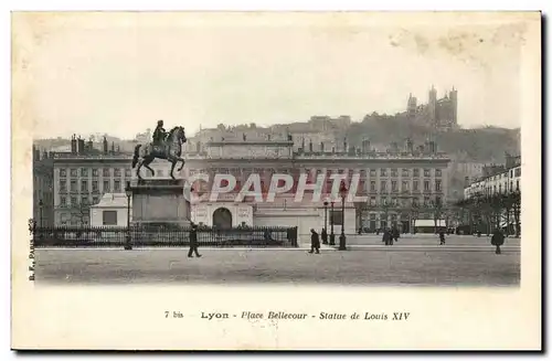 Lyon Ansichtskarte AK place Bellecour Statue de Louis XIV