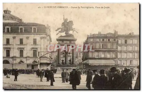 Clermont Ferrand Ansichtskarte AK Statue de Vercingetorix Place de Jaude