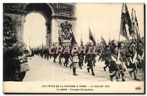 Paris Ansichtskarte AK FEtes de la Victoire a Paris 14 juillet 1919 Le defile Troupes Ecossaises (scottish troops