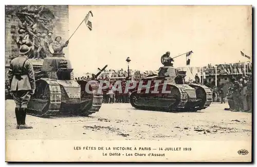 Paris Cartes postales Fetes de la victoire a Paris 14 juillet 1919 Le defile Les chars d&#39assaut (tanks)