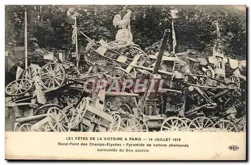 Paris Cartes postales Fetes de la victoire a Paris 14 juillet 1919 Rond point des Champs Elysees Pyramide de can