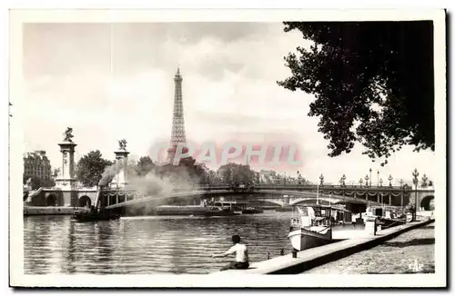 Paris Cartes postales Vue sur la Seine Pont Alexandre III et la Tour Eiffel