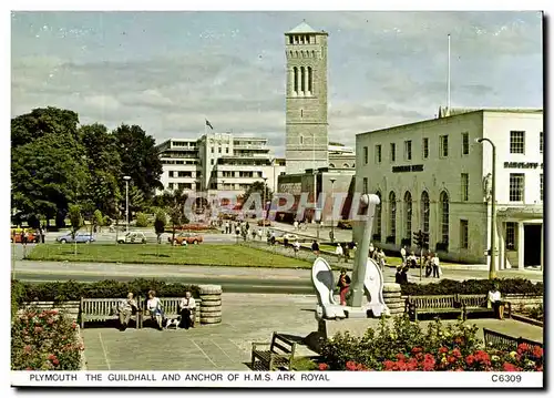 Grande Bretagne Plymouth Cartes postales moderne The guildhall and anchor of HMS Ark Royal