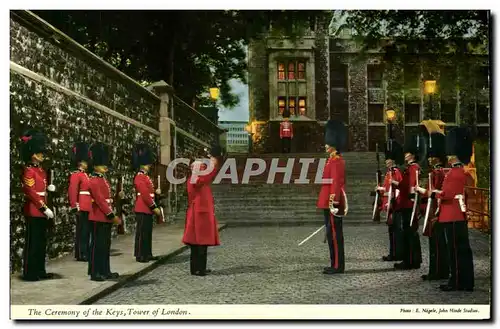 Grande Bretagne The ceremony of the keys Tower of London Londres