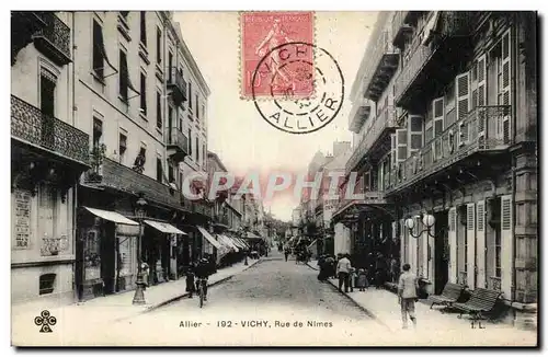 Vichy Cartes postales Rue de Nimes