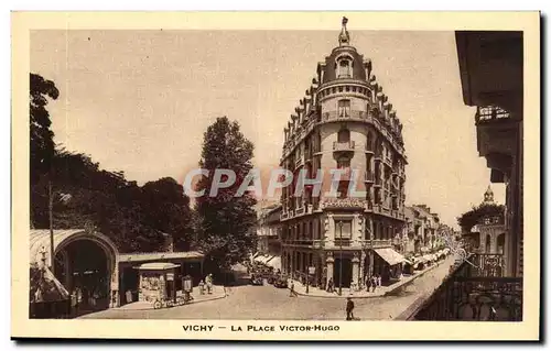 Vichy Cartes postales Place Victor Hugo