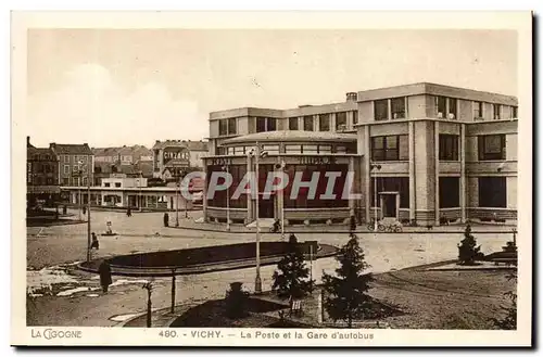 Vichy Ansichtskarte AK La Poste et la gare d&#39autobus