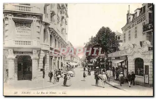 Vichy Ansichtskarte AK La rue de Nimes (Societe Generale)