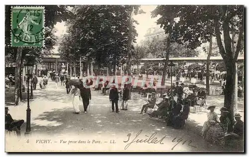 Vichy Ansichtskarte AK Vue prise dans le parc