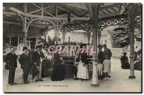 Vichy - Source Lardy - Cartes postales