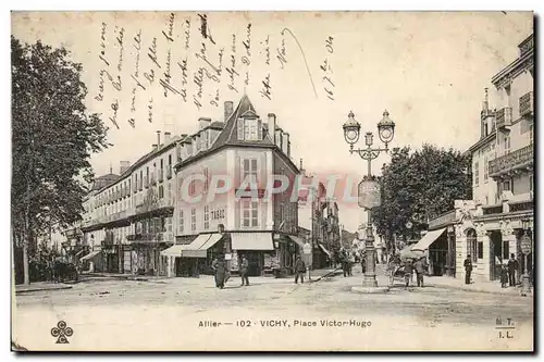 Vichy - Place Victor Hugo - Cartes postales