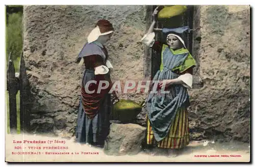 Ariege Ansichtskarte AK Types Pyreneens St Gironnais Bethmalaise a la fontaine (folklore costume)