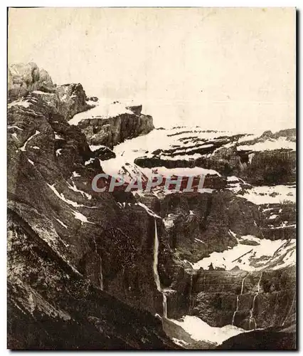 Ansichtskarte AK Gavarnie Le dond du cirque et la grande cascade de 422m