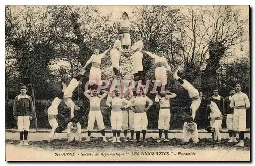 Saint Anne d&#39Auvray Ansichtskarte AK Societe de Gymnastique Les Nicolazics Pyramide TOP