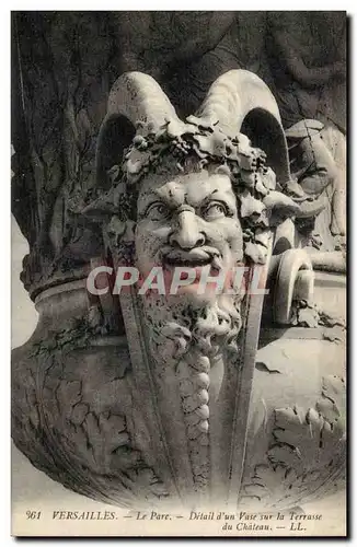 Versailles Ansichtskarte AK Le parc Detail d&#39un vase sur la terrasse du chateau