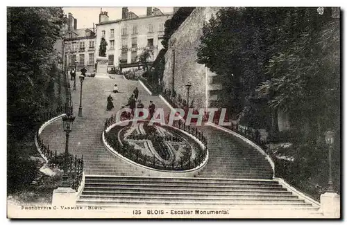 Cartes postales Blois Escalier monumental