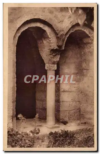 Saint Guilhem le Desert Cartes postales LE cloitre Une aracade bien conservee