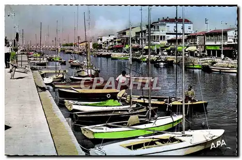 Palavas les Flots Cartes postales Le club nautique Le port