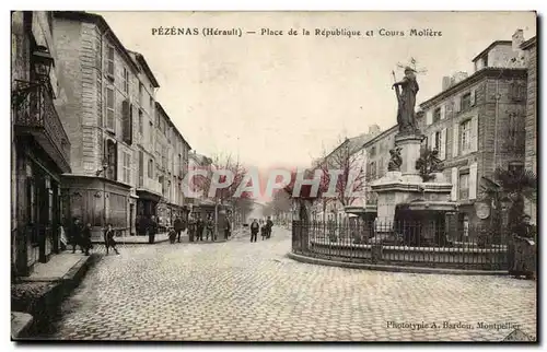 Pezenas Cartes postales Place de la Republique et cours Moliere