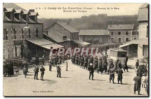 Creuse Cartes postales Camp de la Courtine Avenue de la gare Arrivee des troupes (militaria) TOP