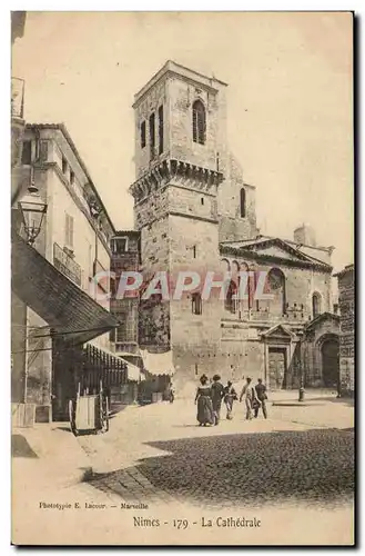 Nimes Cartes postales La cathedrale