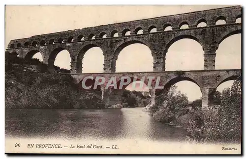 En Provence Cartes postales Le pont du Gard