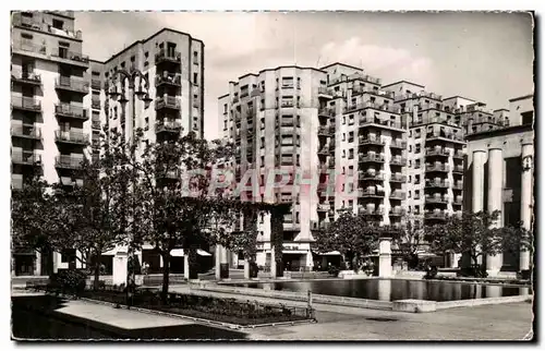 Cartes postales moderne Villeurbanne Les gratte ciel et les bassins (Morice Leroux)