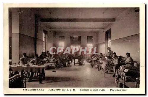 Villeurbanne Cartes postales Peloton des EOR Caserne Jeanne d&#39arc Une chambree (soldats)