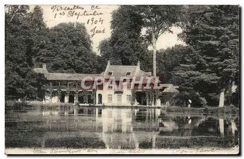 Versailles Cartes postales PArc du petit Trianon Maison de la reine