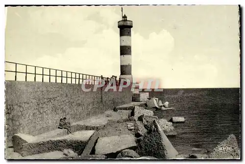 La Nouvelle Cartes postales La jete et le phare (lighthouse)