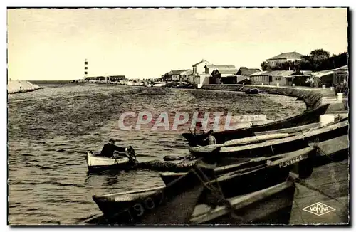 La Nouvelle Cartes postales Le port (lighthouse)