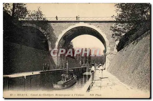 Meaux Ansichtskarte AK Canal de Chalifert Remorqueur a l&#39eglise