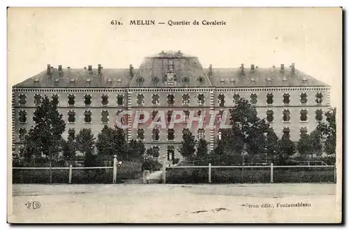 Melun - Quartier de la Cavalerie Ansichtskarte AK