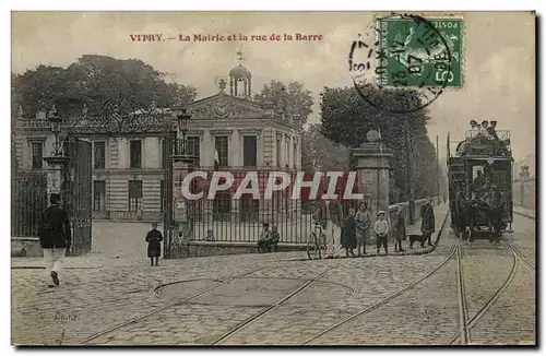 Vitry Cartes postales La mairie et la rue de la Barre (caleche) TOP