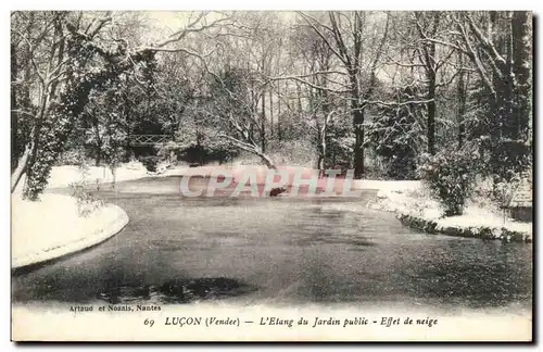 Lucon Ansichtskarte AK L&#39etang du jardin public Effet de neige