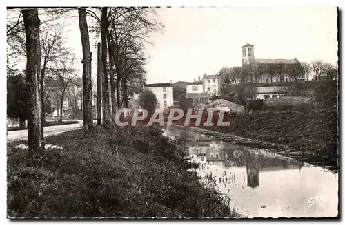 Chaille les Marais Cartes postales Le canal a l&#39arriere plan L&#39eglise