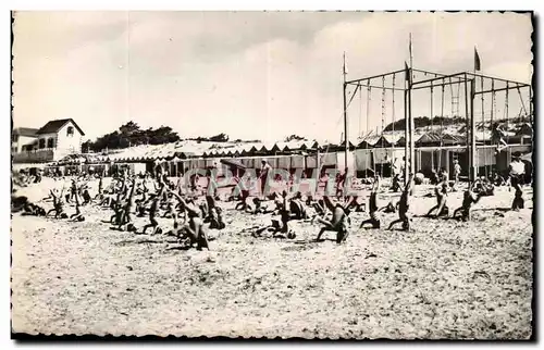 Plage de Saint Gilles sur Vie Cartes postales La lecon de culture physique