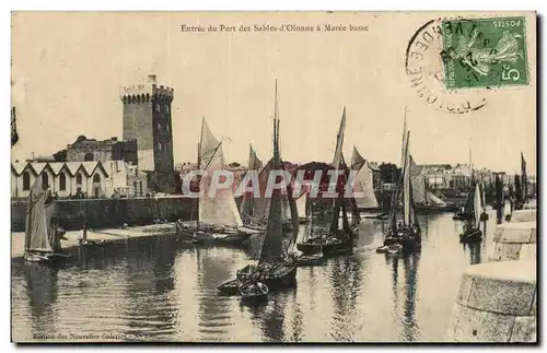 Les SAbles d&#39olonne Ansichtskarte AK Entree du port a maree basse (bateaux)