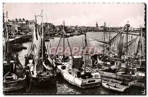 Cartes postales moderne Sables d&#39olonne Le port Au fond Lachaume