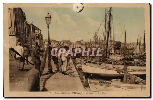 Ansichtskarte AK Sables d&#39olonne Le port (bateaux)