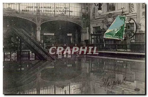 Cartes postales Paris Crue de la Seine 1910 La salle d&#39attente de la gare d&#39Orsay