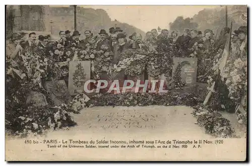 Paris Cartes postales Le tombeau du soldat inconnu inhume sous l'arc de triomphe le 11 nov 1920