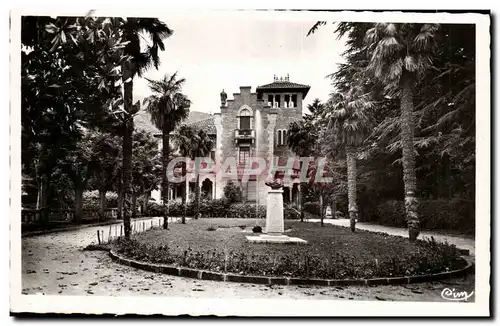 Arles sue Tech - Hotel de Ville - Cartes postales