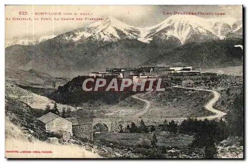 Mont Louis - La Citadelle au Fond La Chaine des Pyranees - Cartes postales