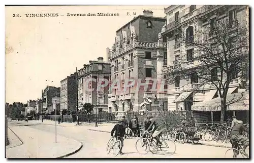 Vincennes Ansichtskarte AK Avenue des Minimes (velo cyclistes)