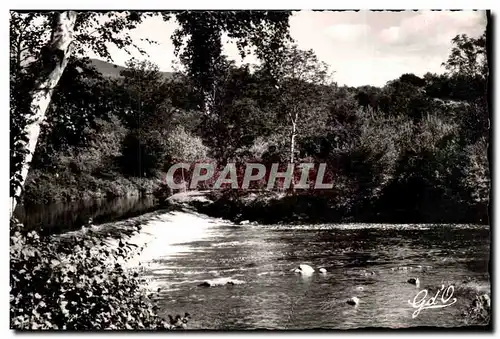 Cartes postales Auvergne Vallee de la Dore en aval d&#39Ambert Cascade du barrage de Champy pres Vertolaye