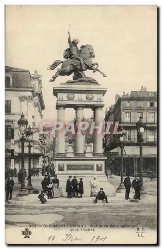 Clermont Ferrand - Statue de Vereingetorix et le Theatre - Cartes postales