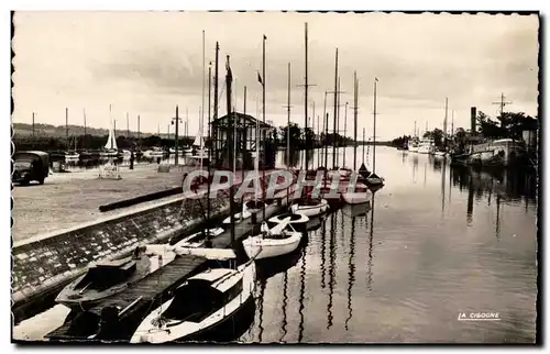 Ouistreham Riva Bella - Le Port - Ansichtskarte AK