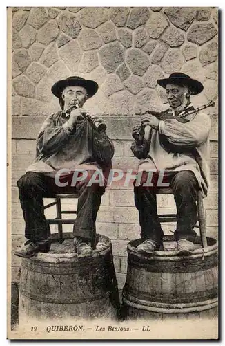 Quiberon Cartes postales Les Binious (folklore musique musiciens)